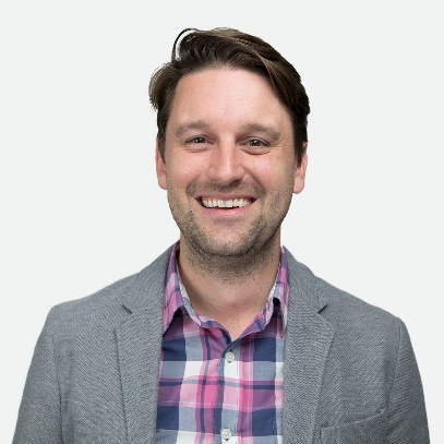 Portrait of Justin Hentges.